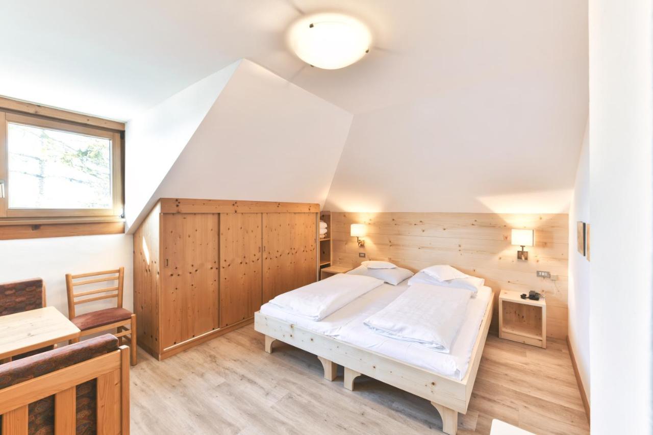 Hotel Gasthof Stern Nova Ponente Εξωτερικό φωτογραφία