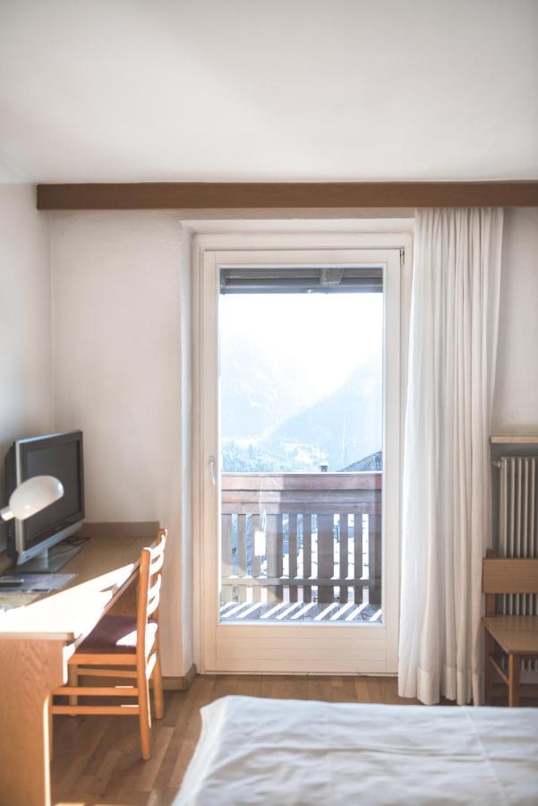 Hotel Gasthof Stern Nova Ponente Εξωτερικό φωτογραφία