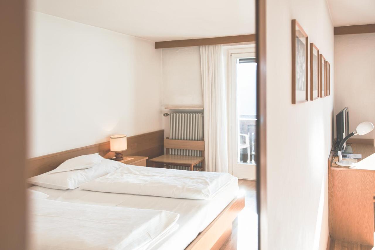 Hotel Gasthof Stern Nova Ponente Εξωτερικό φωτογραφία
